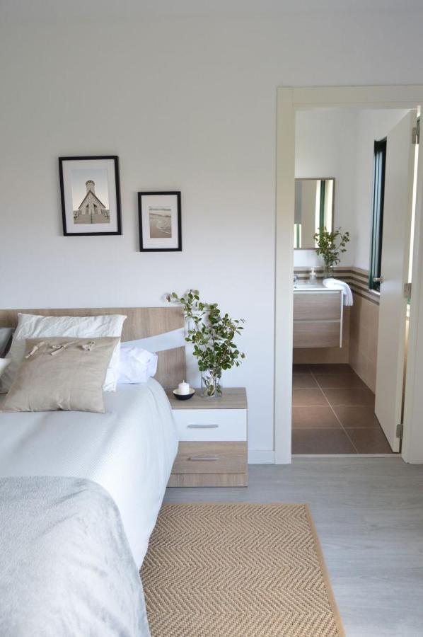 Apartment Os Faros Pisos Turisticos Arou